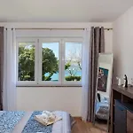 Kolovare Garden Oasis - First Row By Sea Lejlighed