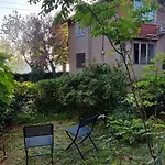 Lejlighed Kolovare Garden Oasis - First Row By Sea