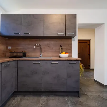 アパート Kolovare Garden Oasis - First Row By Sea