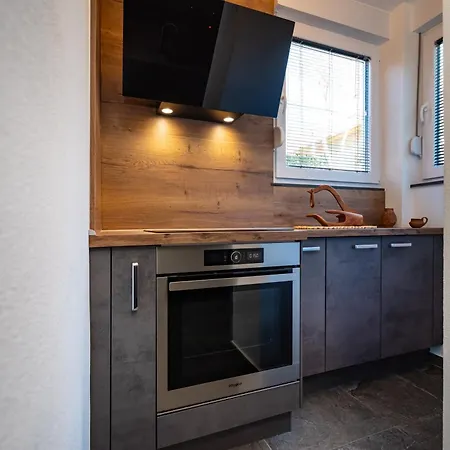 アパート Kolovare Garden Oasis - First Row By Sea ザダル