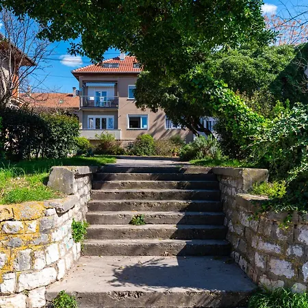 Kolovare Garden Oasis - First Row By Sea アパート ザダル